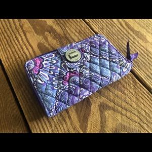 Large Vera Bradley Wallet